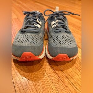 Altra Provision 5 Blue and Orange Women’s Athletic Shoes